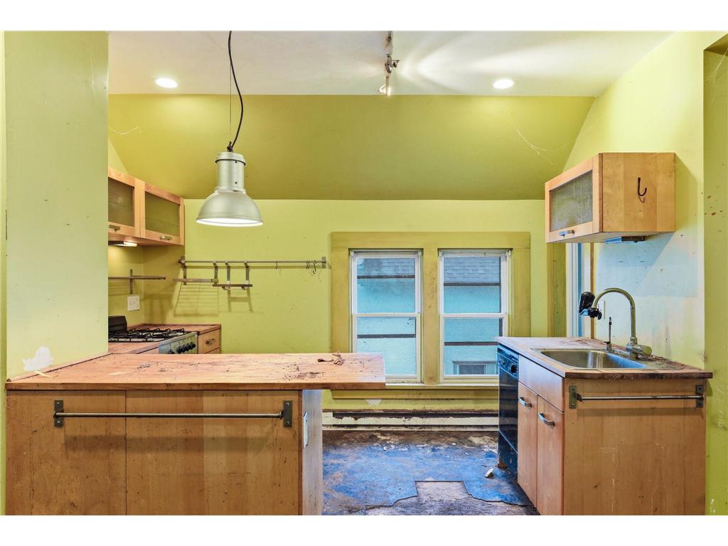 1611 NE Madison Street Minneapolis MN 55413 7098687 image10