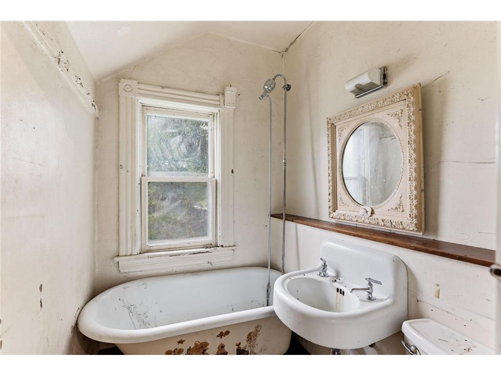 1611 NE Madison Street Minneapolis MN 55413 7098687 image14