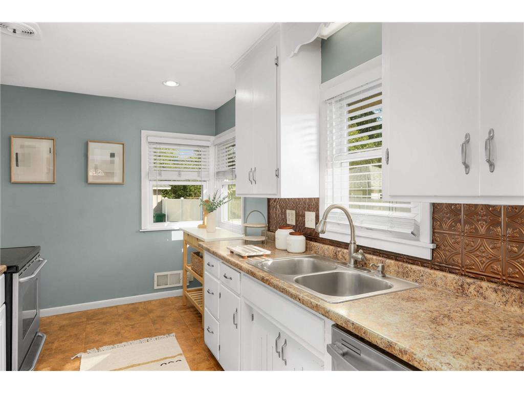 1611 Oregon Avenue S Saint Louis Park MN 55426 6784228 image12