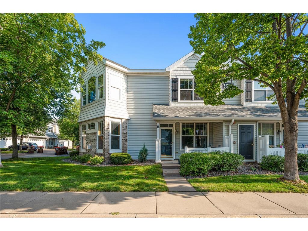 1611 Woodlynn Avenue #4 Maplewood MN 55109 6421757 image1