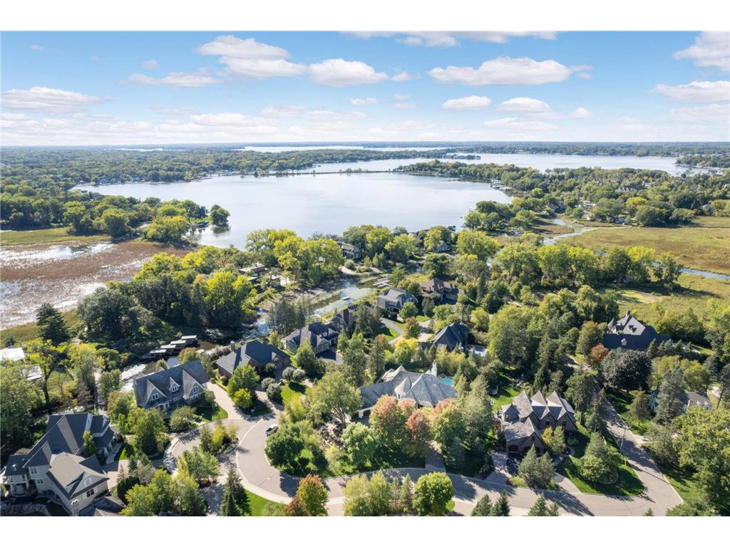 16110 Crosby Cove Road Minnetonka MN 55391 - Lake Minnetonka 6679862 image2