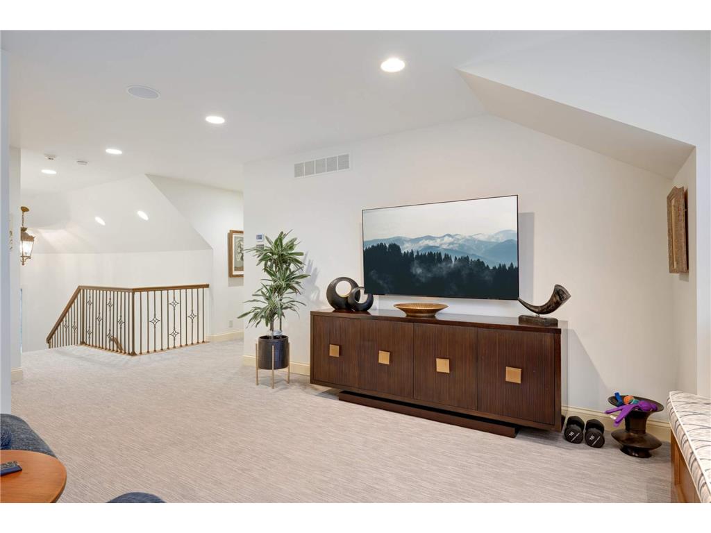 16110 Crosby Cove Road Minnetonka MN 55391 - Lake Minnetonka 6679862 image37