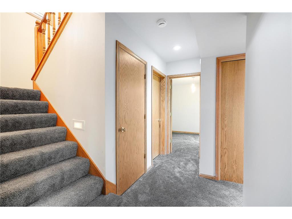 16118 Harvard Court Lakeville MN 55044 7043217 image40