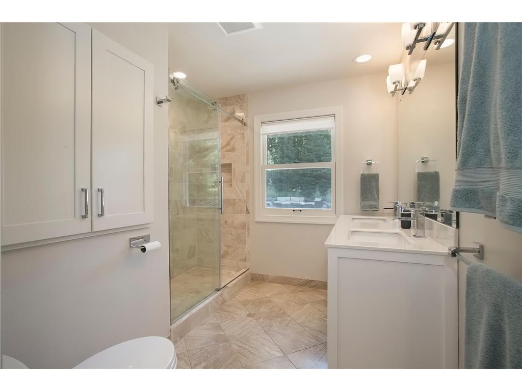 16119 Ringer Road Minnetonka MN 55391 7040631 image12