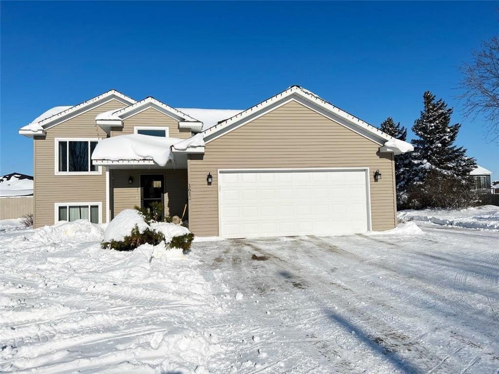 1612 17th Avenue NW, Willmar, MN 56201 MLS 6321777 Edina Realty