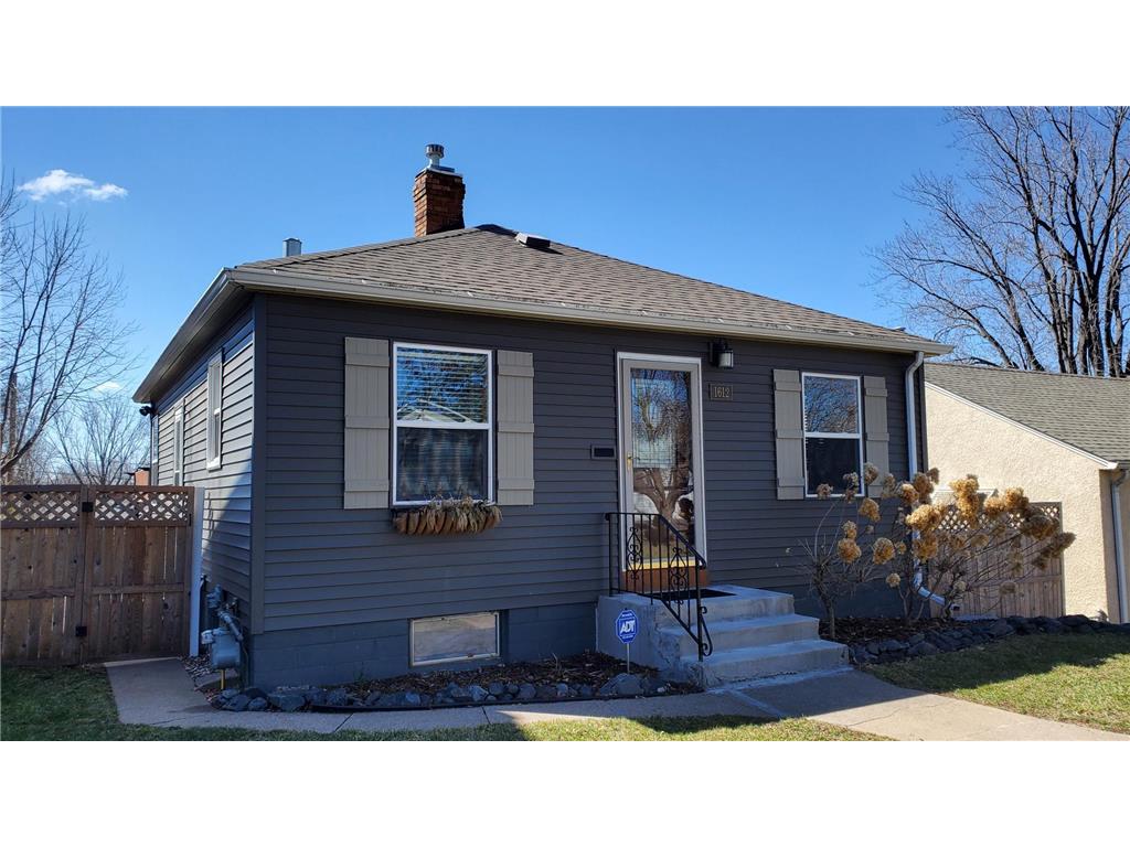 1612 5th Street E Saint Paul MN 55106 6518444 image1
