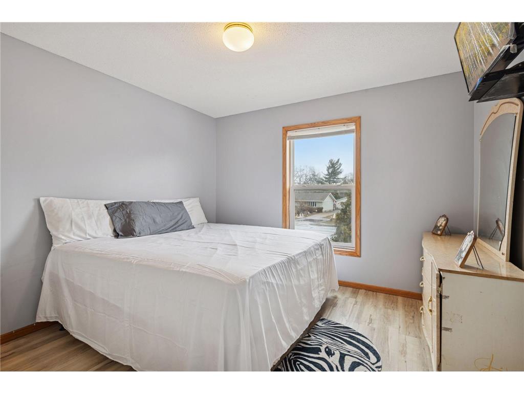 1612 68th Lane N Brooklyn Center MN 55430 7025216 image20