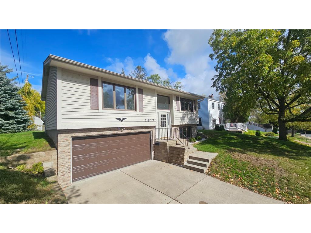 1612 Bryant Avenue South Saint Paul MN 55075 6444923 image1