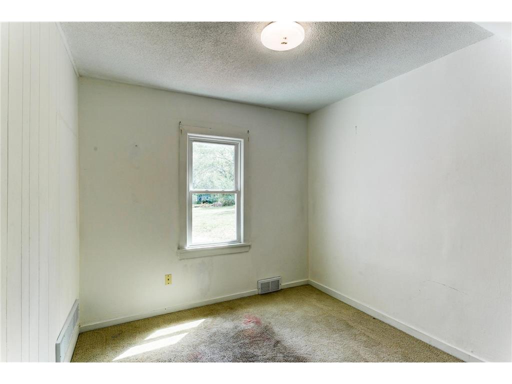 1612 County Road C E Maplewood MN 55109 7085992 image11