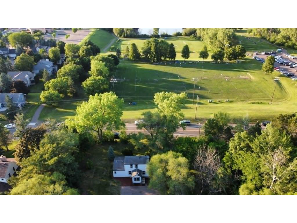1612 County Road C E Maplewood MN 55109 7085992 image17