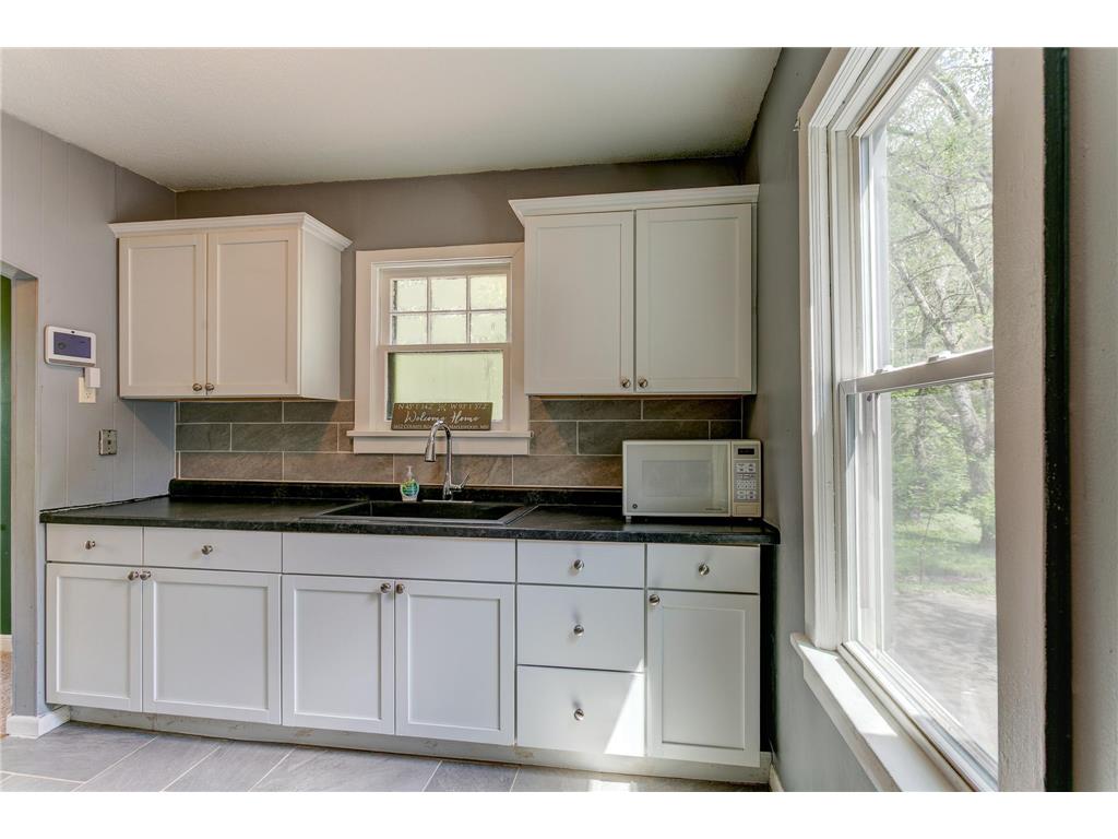 1612 County Road C E Maplewood MN 55109 7085992 image3