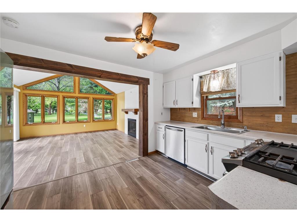 1612 Goodview Avenue N Oakdale MN 55128 7069791 image11