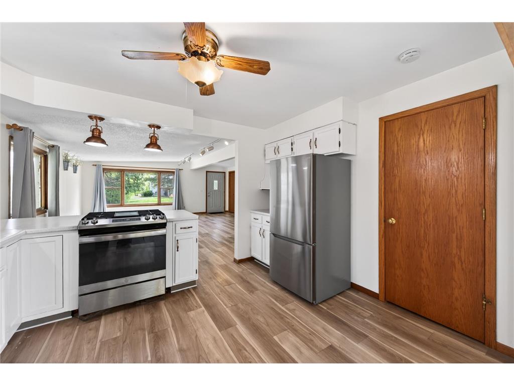 1612 Goodview Avenue N Oakdale MN 55128 7069791 image12