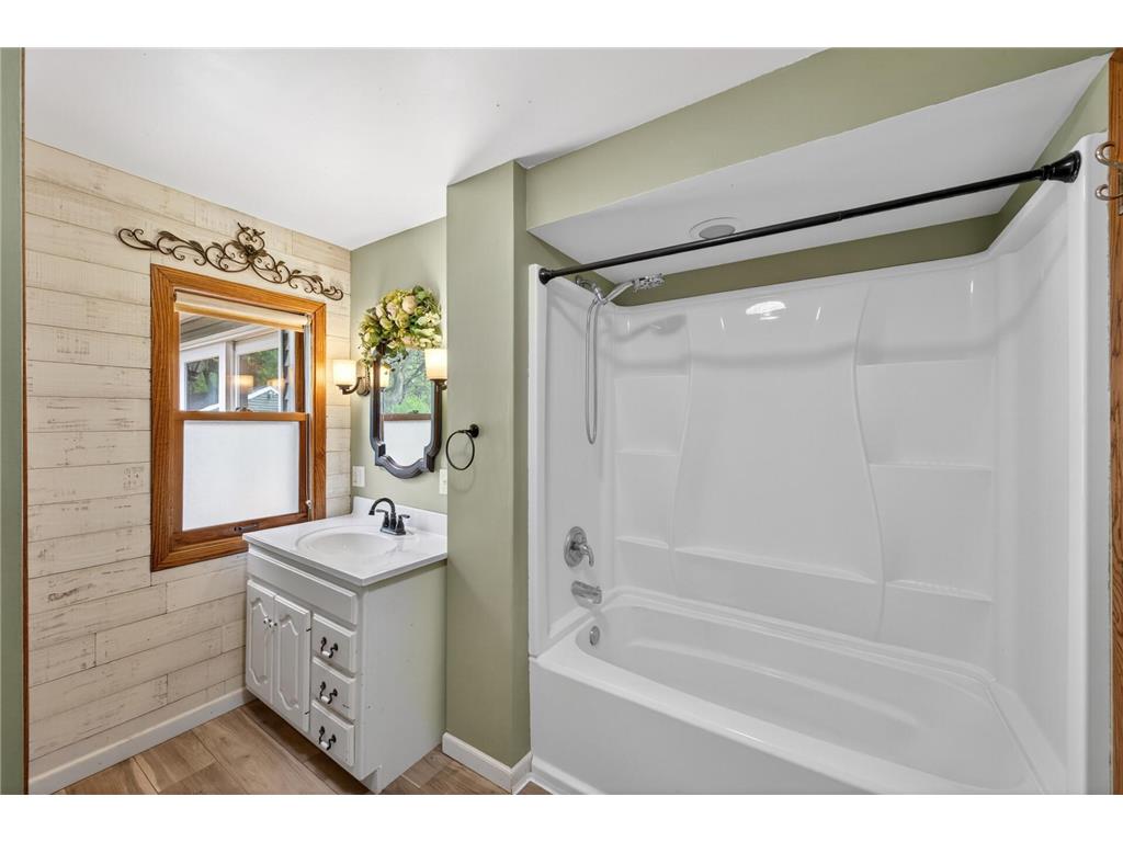 1612 Goodview Avenue N Oakdale MN 55128 7069791 image19