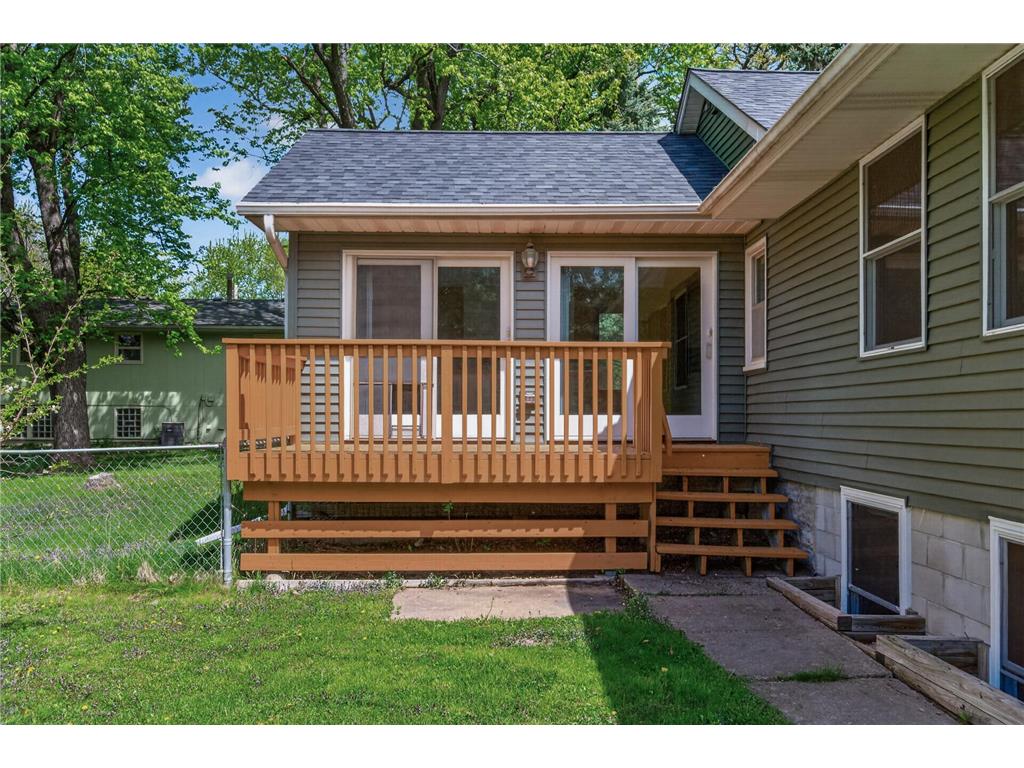 1612 Goodview Avenue N Oakdale MN 55128 7069791 image25