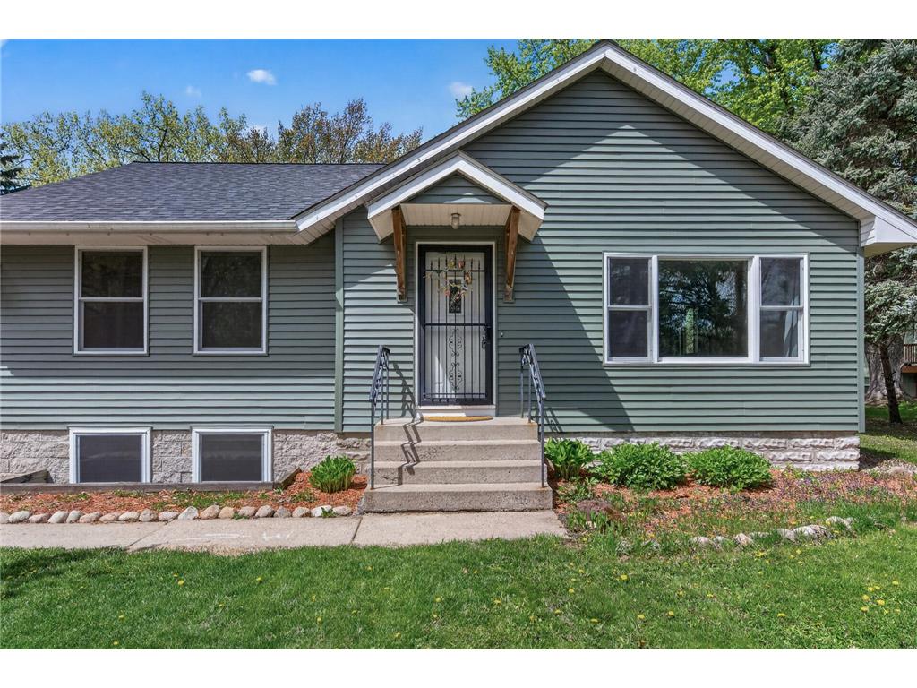 1612 Goodview Avenue N Oakdale MN 55128 7069791 image4