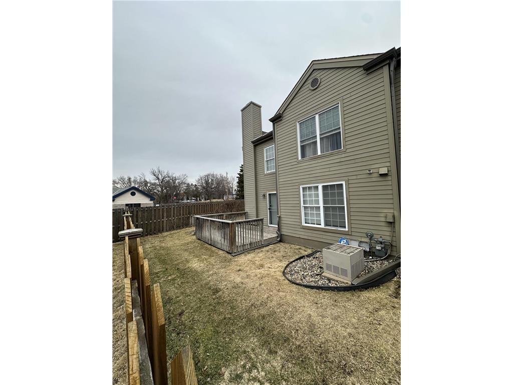 1612 Rose Hill Circle Lauderdale MN 55108 6811893 image25