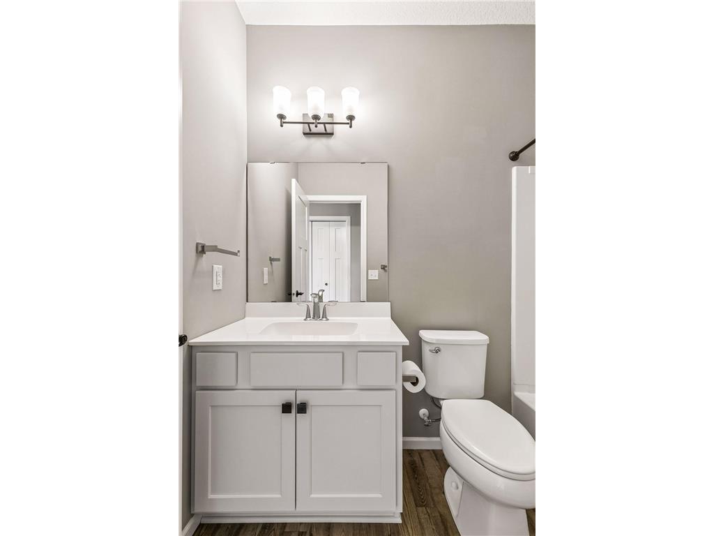 16122 Estate Lane Lakeville MN 55044 7057174 image23