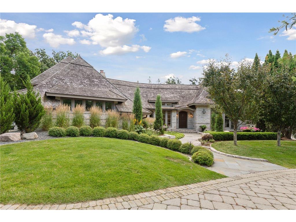 16127 Crosby Cove Road Minnetonka MN 55391 - Lake Minnetonka 6762315 image1