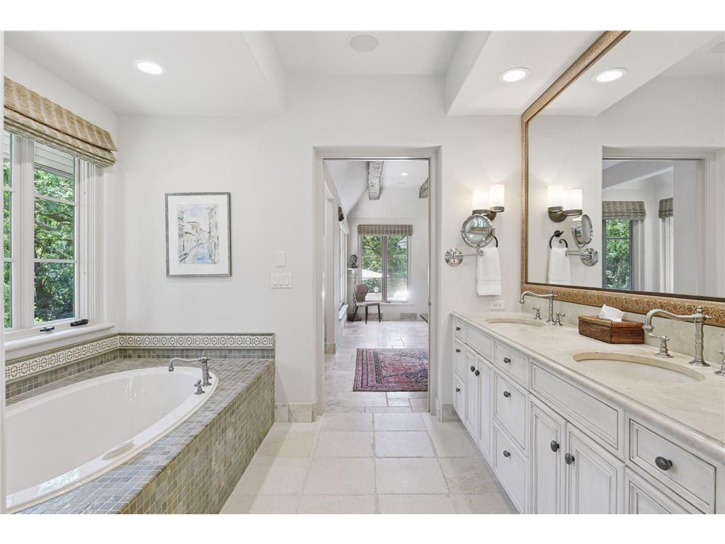 16127 Crosby Cove Road Minnetonka MN 55391 - Lake Minnetonka 6762315 image40