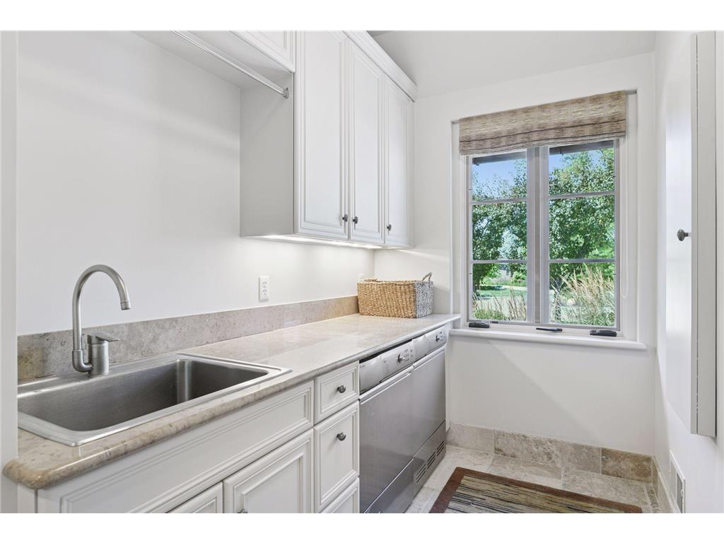 16127 Crosby Cove Road Minnetonka MN 55391 - Lake Minnetonka 6762315 image44