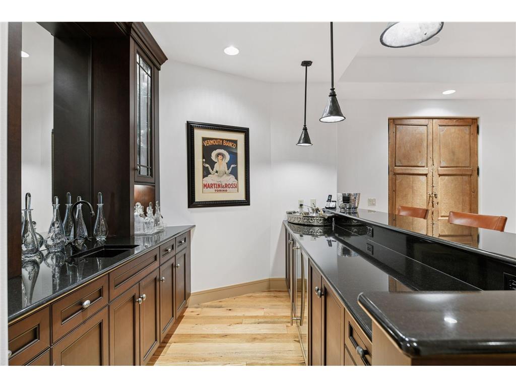 16127 Crosby Cove Road Minnetonka MN 55391 - Lake Minnetonka 6762315 image59