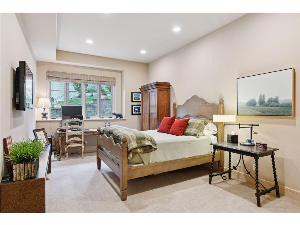 16127 Crosby Cove Road Minnetonka MN 55391 - Lake Minnetonka 6762315 image60