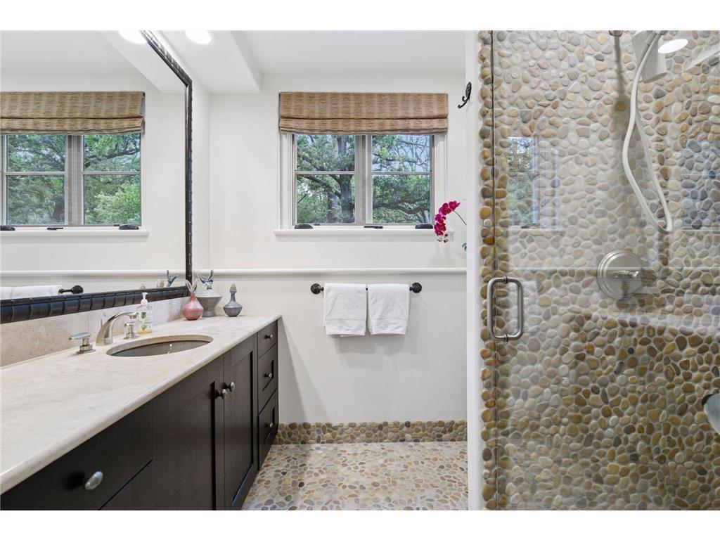 16127 Crosby Cove Road Minnetonka MN 55391 - Lake Minnetonka 6762315 image63