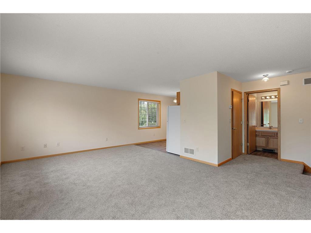 1613 County Road D E #L Maplewood MN 55109 7030900 image4