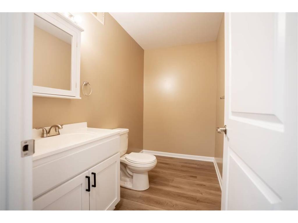 1613 E 24th Street Minneapolis MN 55404 7086571 image10