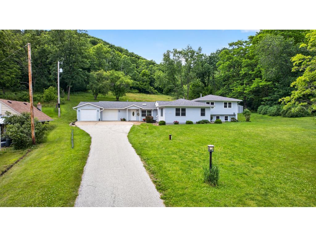1613 Gilmore Valley Road Winona MN 55987 7058423 image2