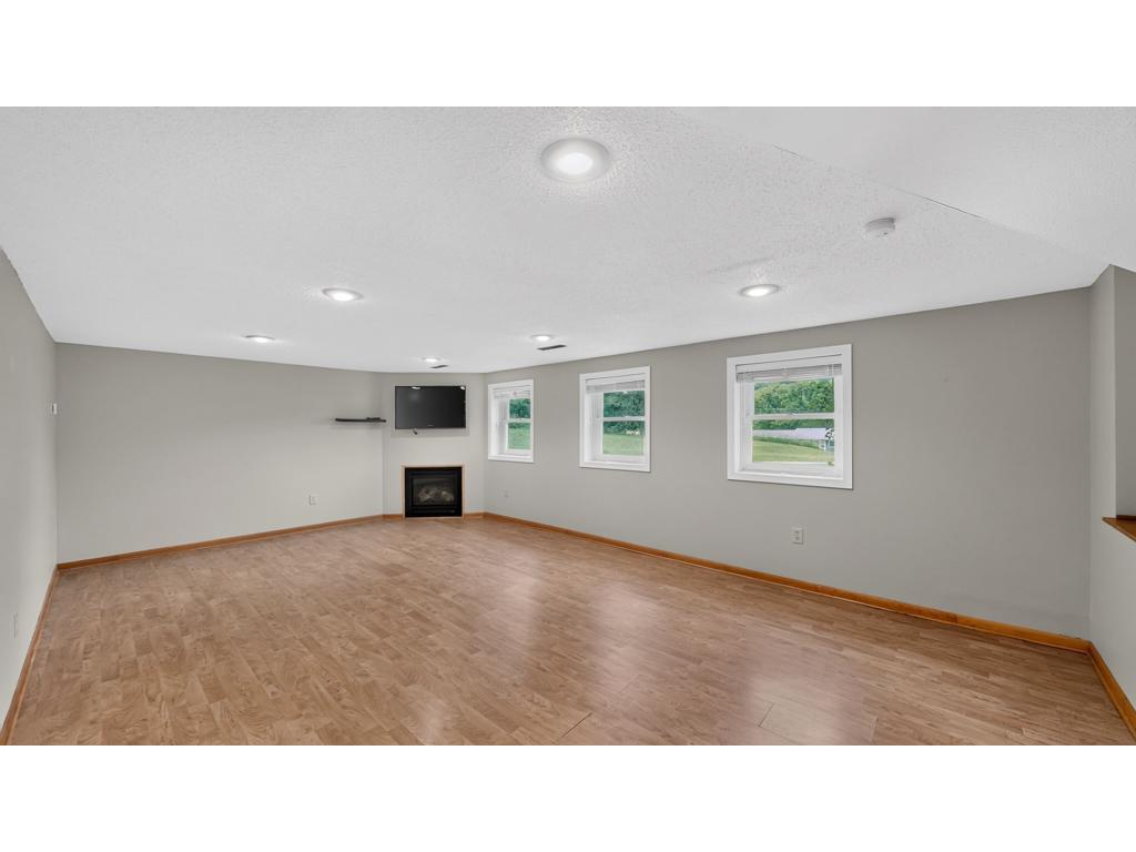 1613 Gilmore Valley Road Winona MN 55987 7058423 image42