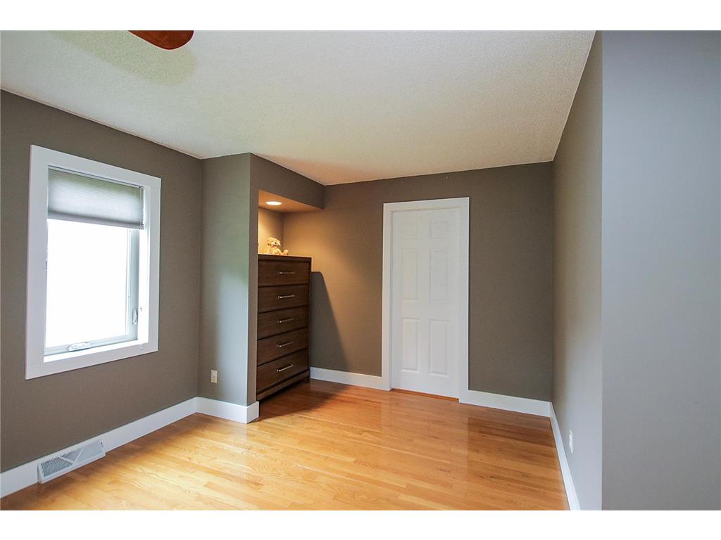1613 Louden Avenue N Glencoe MN 55336 7086042 image15