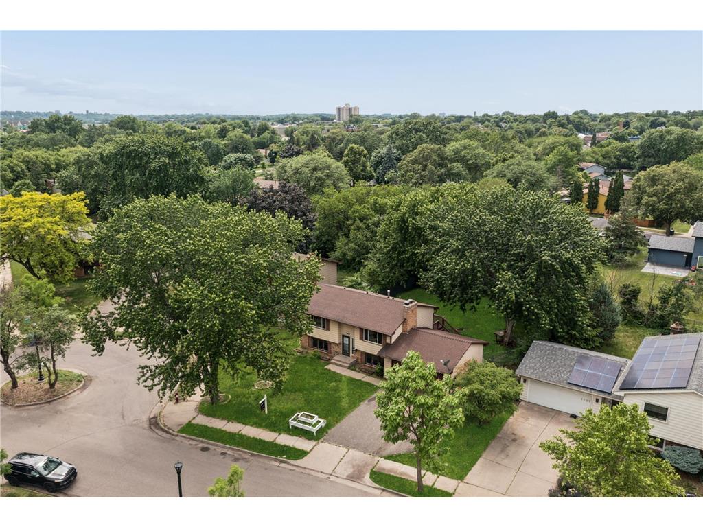 1613 Lyn Curve Avenue N Minneapolis MN 55411 7088608 image7