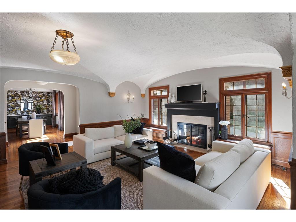 1613 W Franklin Avenue Minneapolis MN 55405 7065128 image1