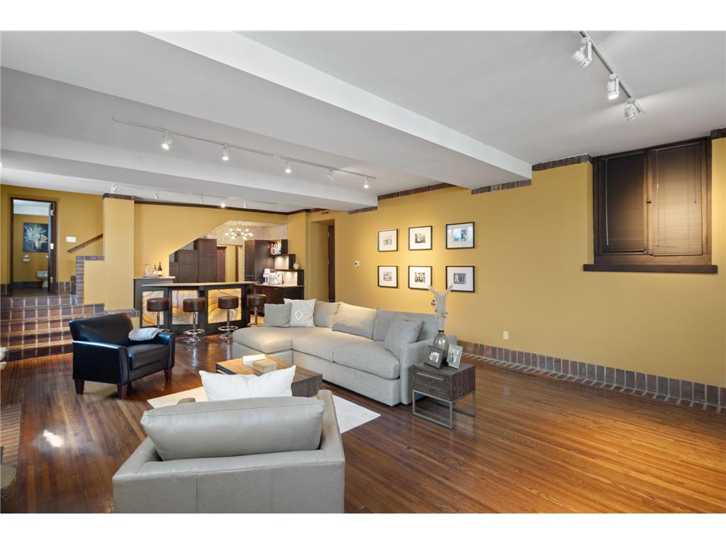 1613 W Franklin Avenue Minneapolis MN 55405 7065128 image38