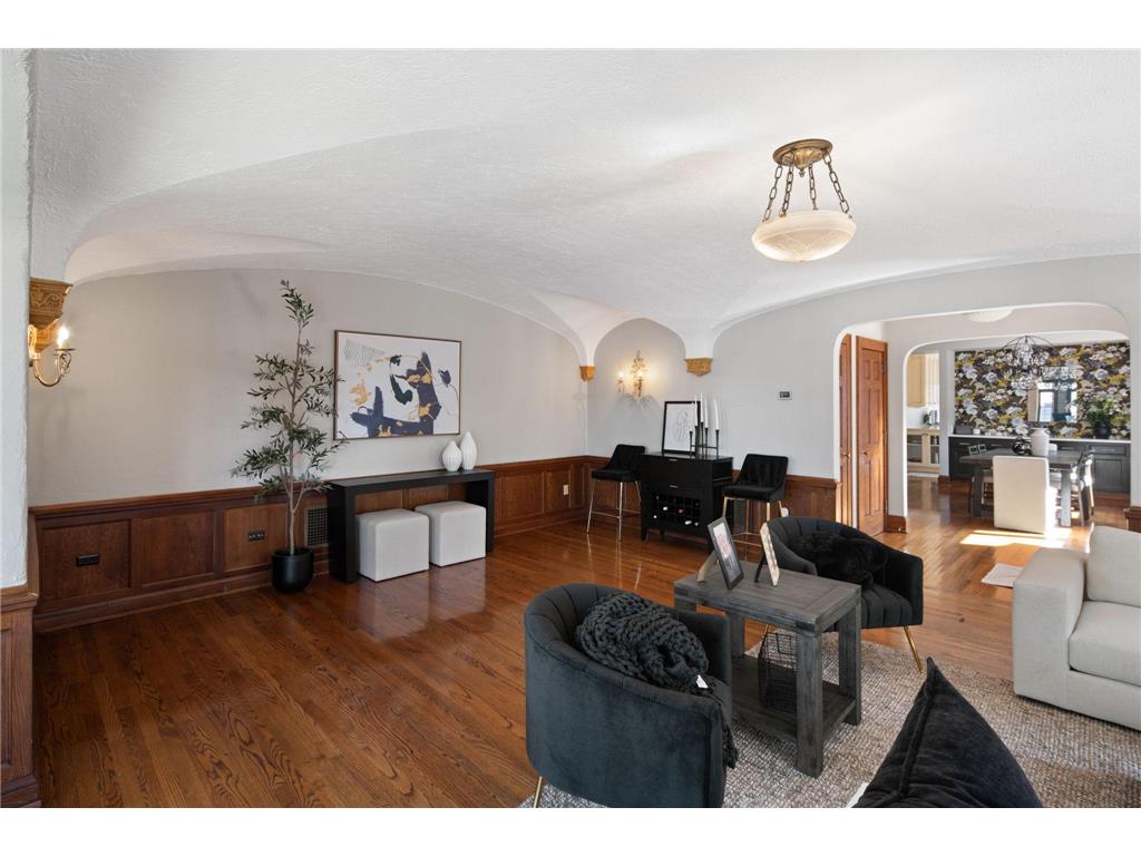 1613 W Franklin Avenue Minneapolis MN 55405 7065128 image4