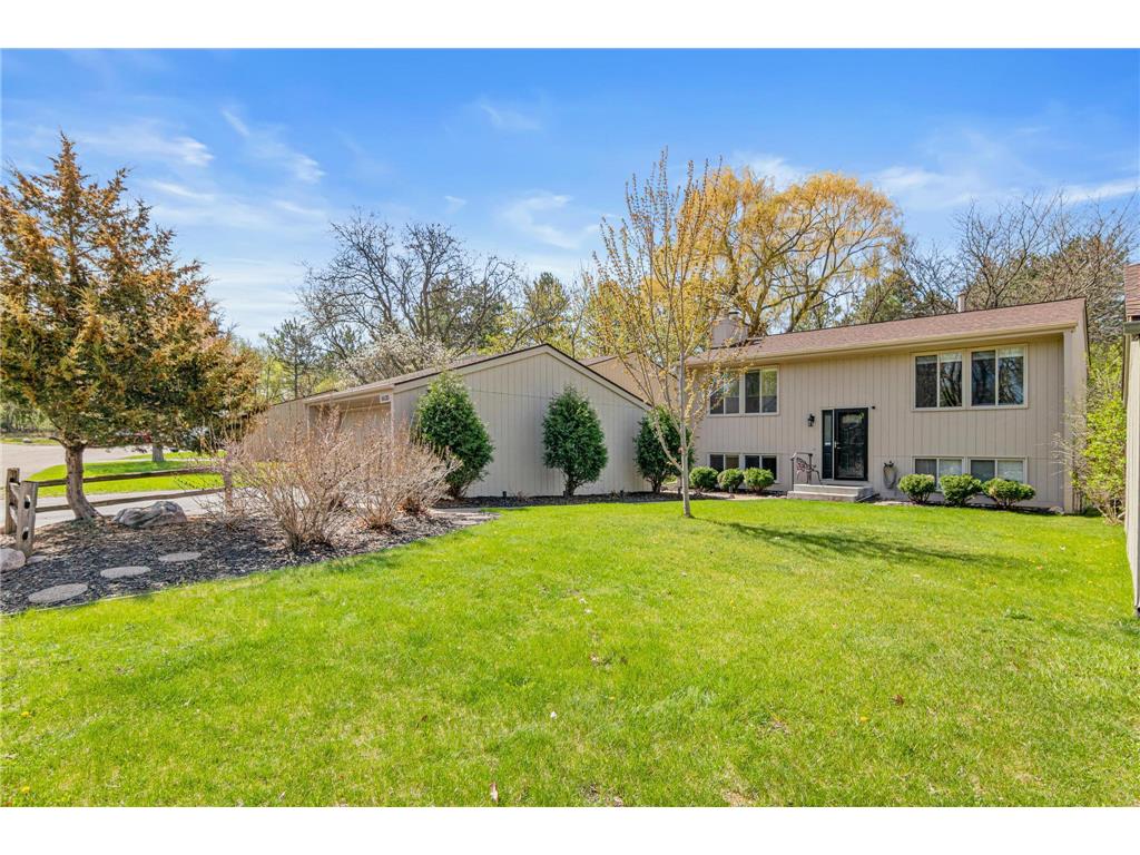 16135 15th Avenue N Plymouth MN 55447 7068647 image1