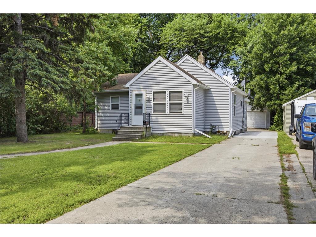 1614 5th Street N Fargo ND 58102 7099517 image1