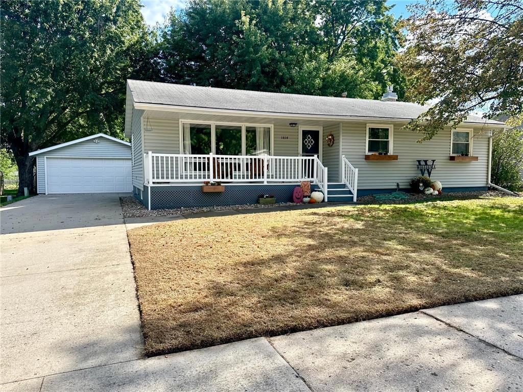 1614 Johnson Lane Worthington MN 56187 6794188 image1