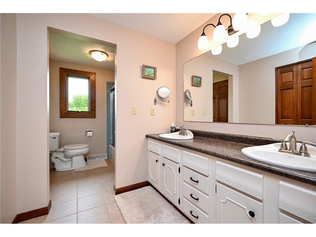 1614 Valley View Drive Winona MN 55987 7063398 image16