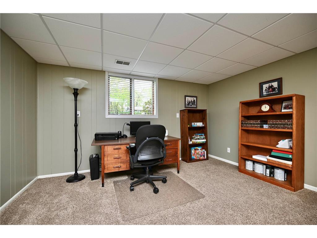 1614 Valley View Drive Winona MN 55987 7063398 image20