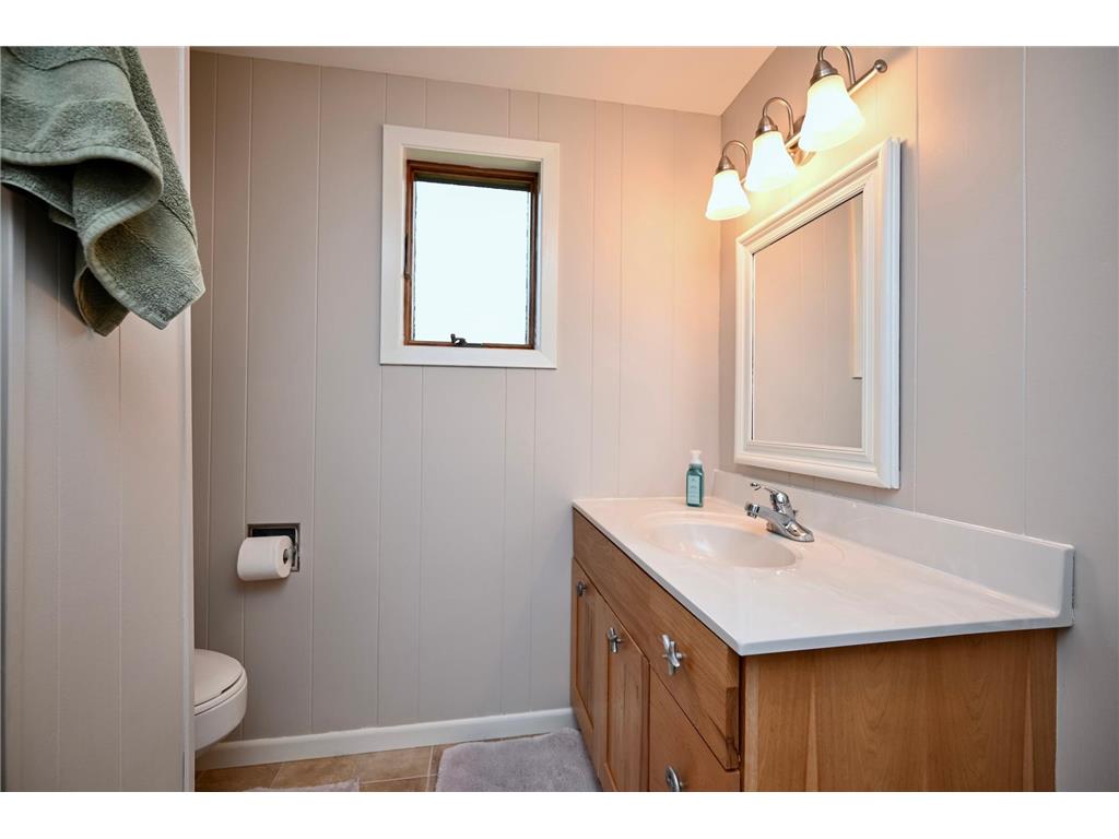 1614 Valley View Drive Winona MN 55987 7063398 image24