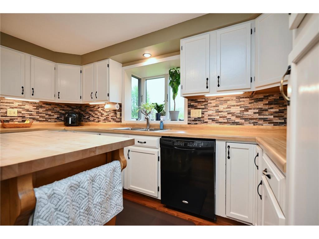 1614 Valley View Drive Winona MN 55987 7063398 image9