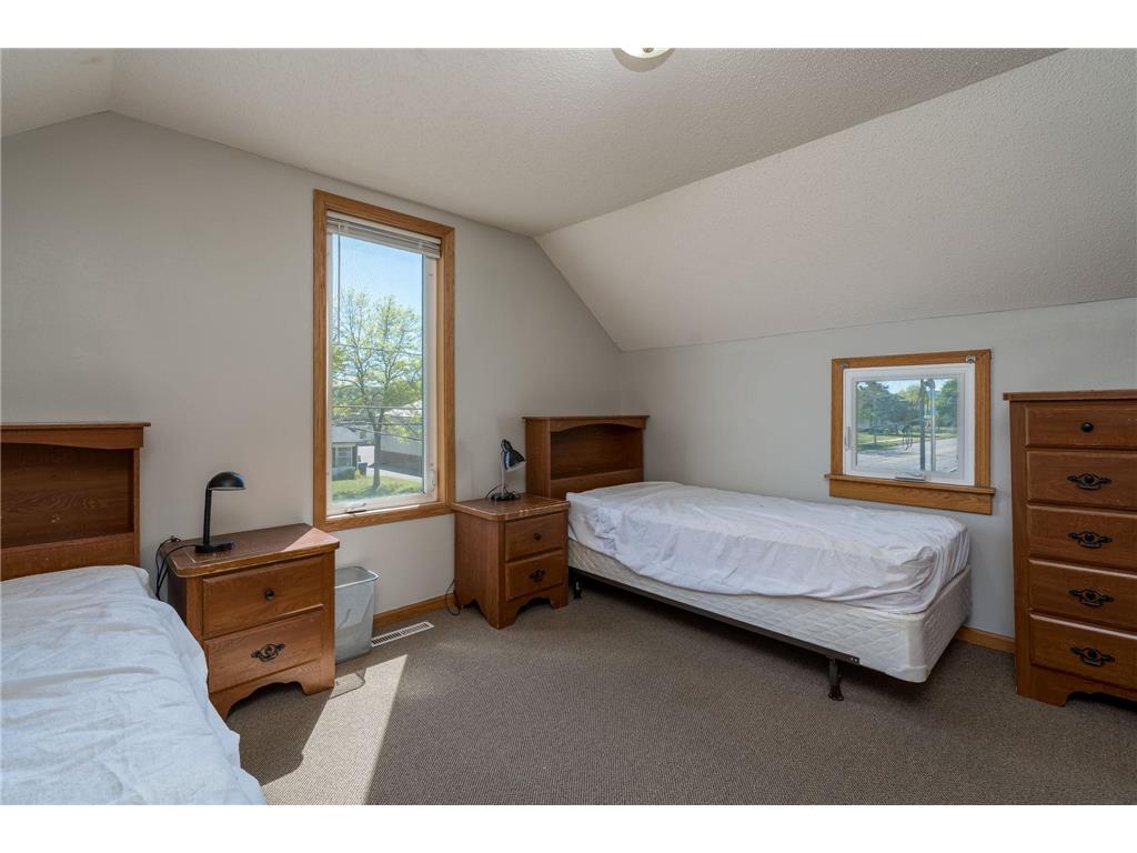 1614 and 1622 3rd Avenue Mankato MN 56001 7069149 image32