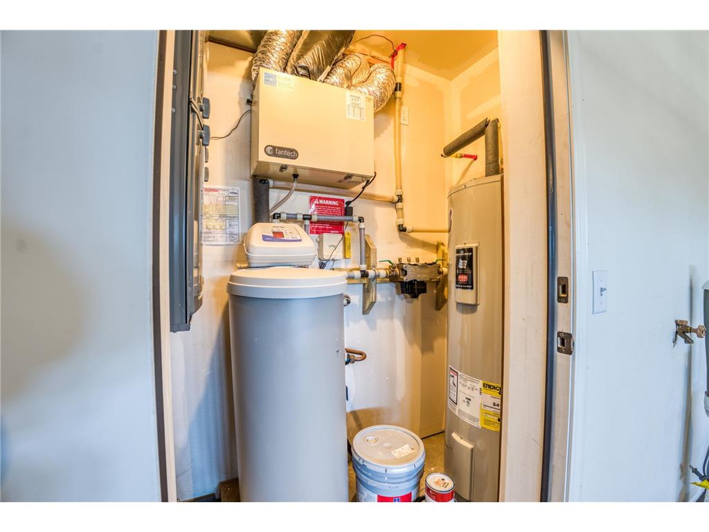 1615 30th Street NW #19 Bemidji MN 56601 6809836 image24