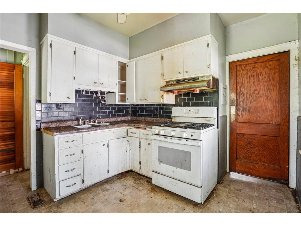 1615 7th Street E Saint Paul MN 55106 7107540 image2