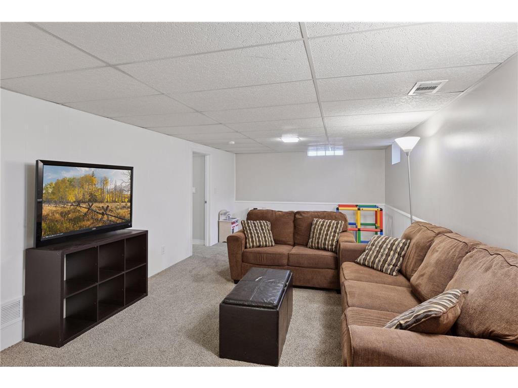 1615 Garland Lane N Plymouth MN 55447 6813470 image22