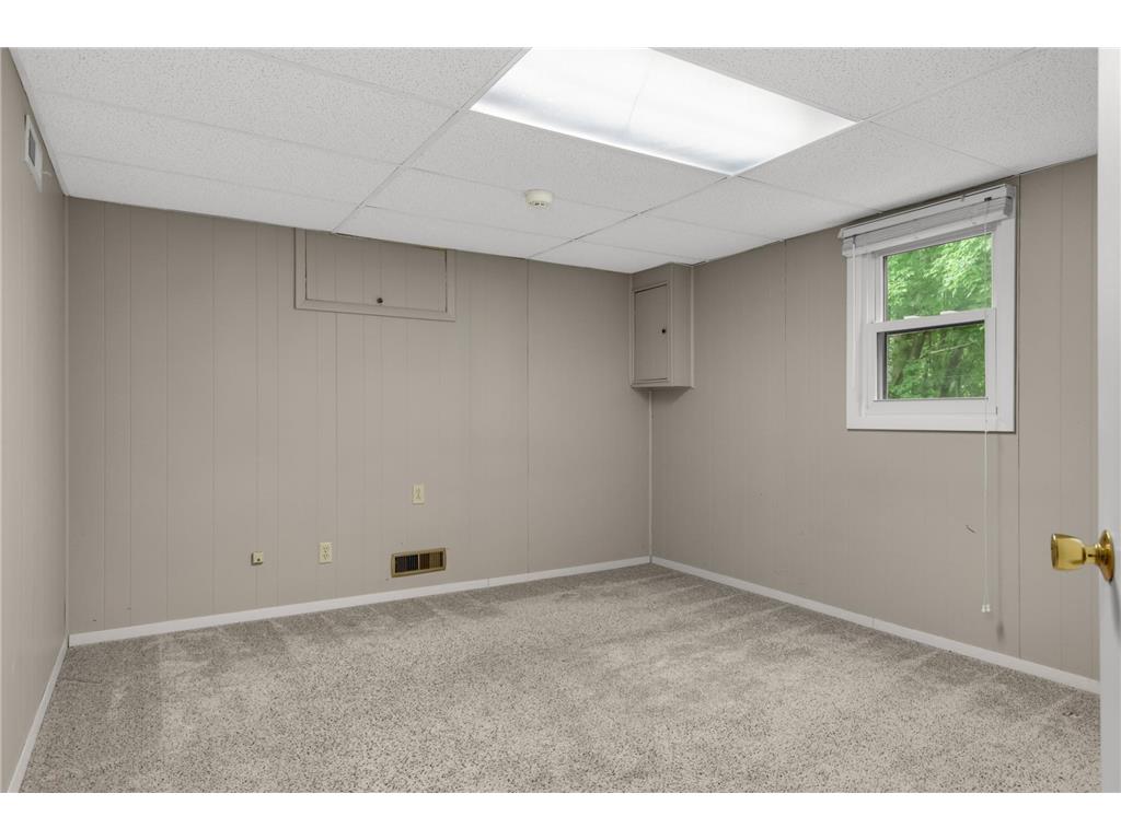 1616 Circle Drive Burnsville MN 55337 7069826 image21