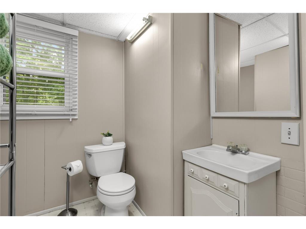 1616 Circle Drive Burnsville MN 55337 7069826 image22
